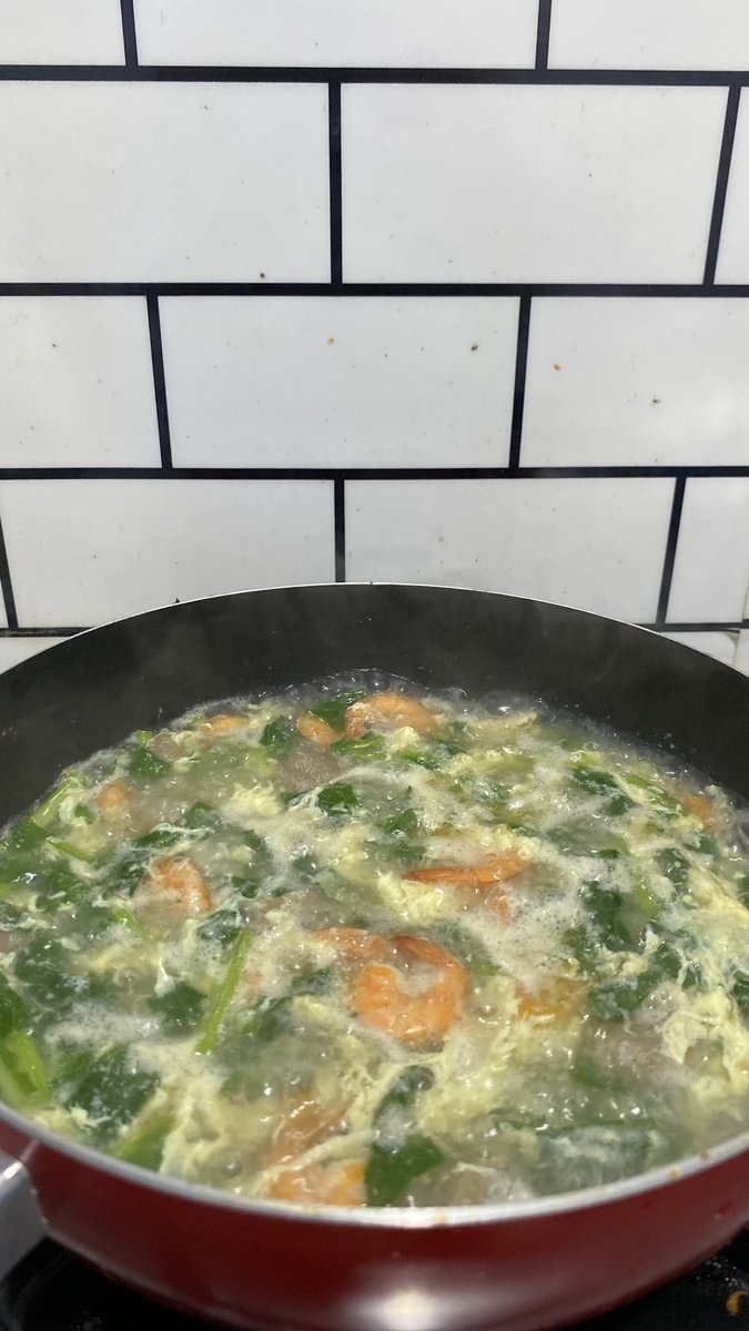 afifahdz's tweet photo. ternyata aku bukan suka memasak, tapi suka suamiku makan masakanku🥹 https://t.co/oS96JA6Mjn