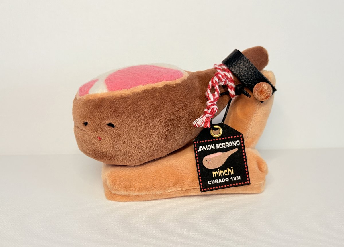生ハムの原木のぬいぐるみ完成。
#ぬい撮り #ぬいぐるみ制作