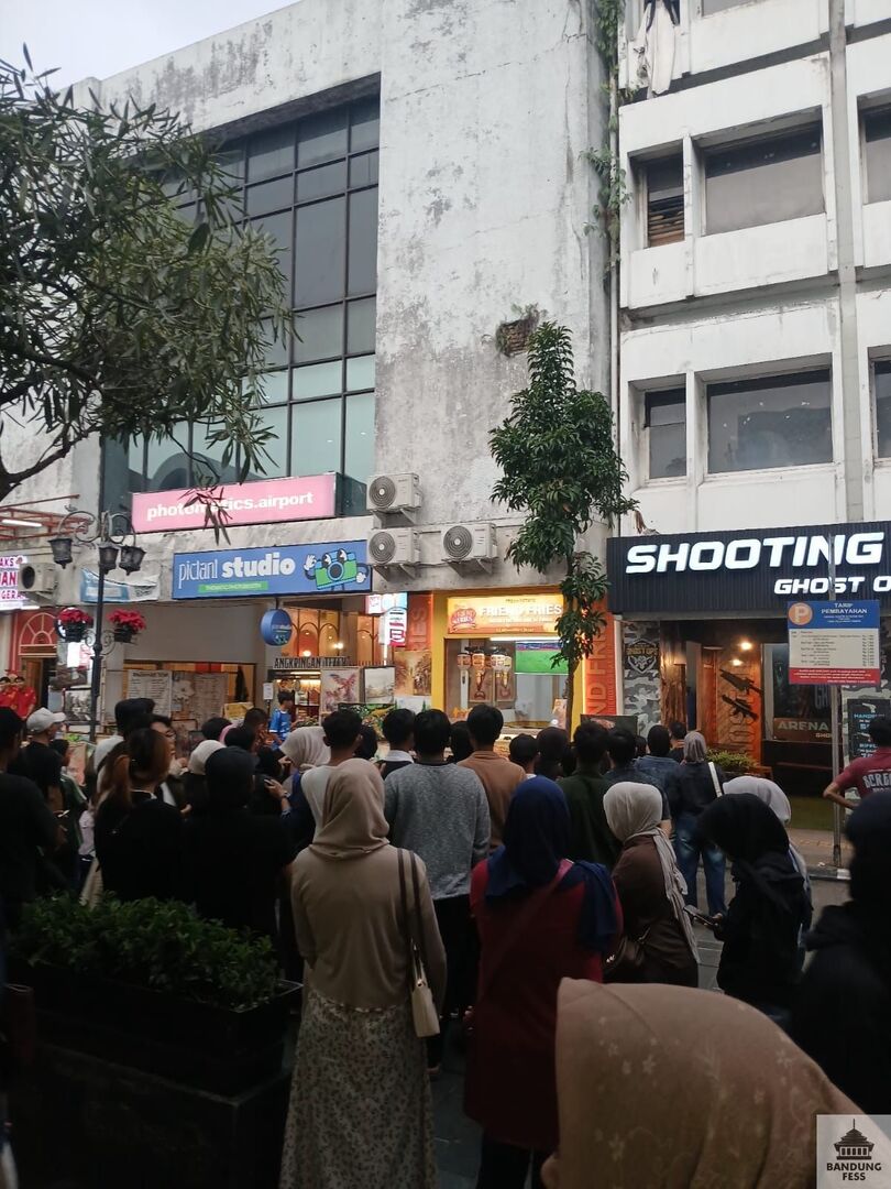 euy siapa yg nonton disini