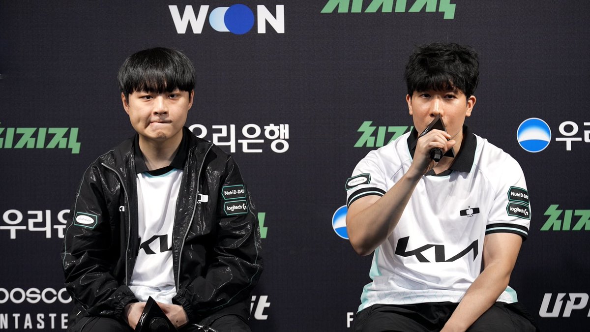김대호 DK 감독 “집중력 괜찮았다…T1이 조금 더 잘했다”

씨맥: (3연패 기간) 동안은 심리적인 문제가 있었다. 폼이 달랐다... 1세트는 바텀 정글 3대3을 누른다는 생각을 했다. 라인전은 힘들더라도 중후반 교전을 챙기고 싶었다. 제가 생각한 게임이랑 달랐다. 2세트 같은 경우는 엄청 잘한 것