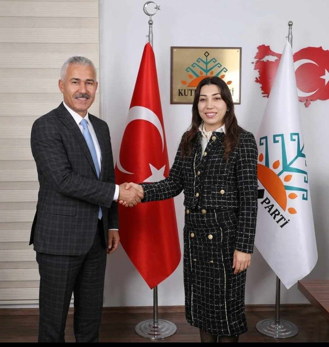 AdemArik's tweet photo. KUTLU PARTİ ADANA
Genel Başkanımız Prof. Dr. Yusuf Halaçoğlu ve İl Başkanımız Peyzaj Mimarı Berna Çetin’in olurlarıyla, Sn. Emekli emniyet müdürü  Mithat Arık Kutlu Parti Seyhan İlçe Başkanı olarak atanmıştır.
Adana’nın kalbi Seyhan için; 
liyakatle, azimle ve "Kutlu" bir gelecek https://t.co/Cip7nQKA7c