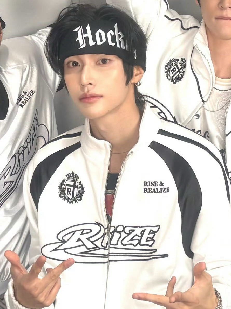 Starjacked_WONBIN tweet media