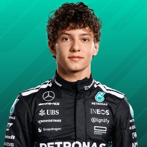 PopEridu's tweet photo. Kimi Antonelli reveals his method for winning races in Formula 1:

"I listen to Ellen Joe ASMR before races." https://t.co/Ys5eh3gu7V