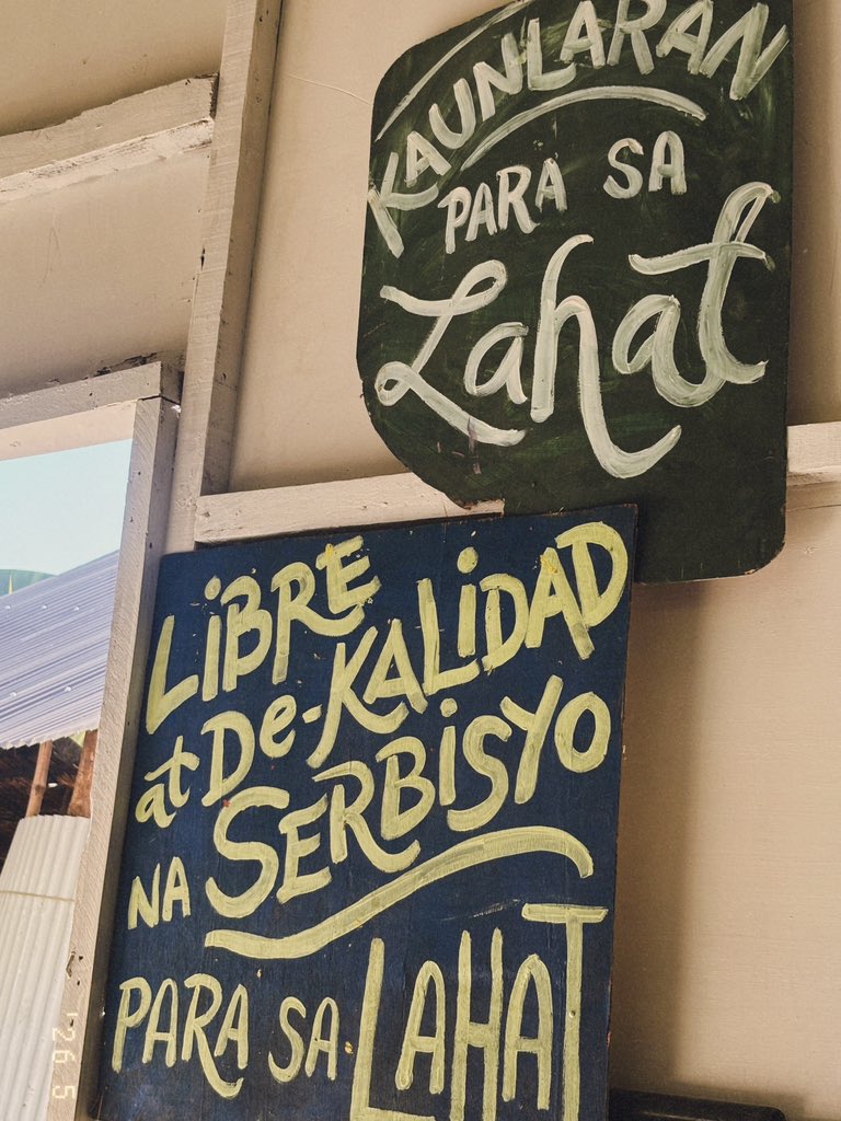 maykamaykaba's tweet photo. mapagpalayang araw ng mga ina! 💐

more than half ng estudyante ng aeta learning center ay mga aeta nanay.

mga nanay na hindi nagkaroon ng pagkakataon na mag-aral noong bata pa sila dahil walang access, pero ngayon ay sobrang pursigido na matutong bumasa, sumulat, at mag-kwenta. https://t.co/9C4kssN9V2
