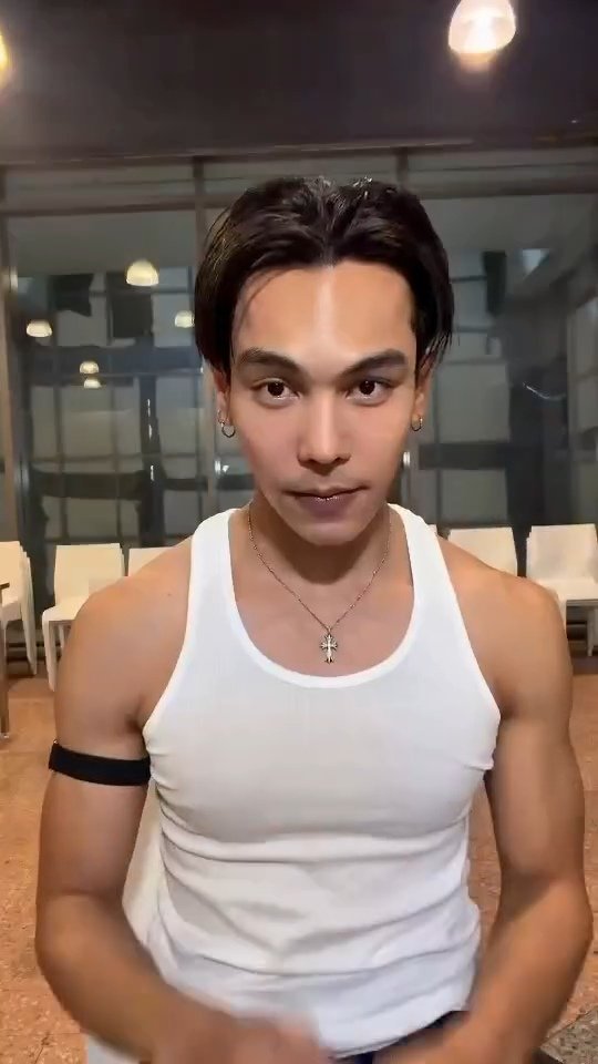 มูจะทำไมกึง(ธอรอ)*๓๙ tweet media