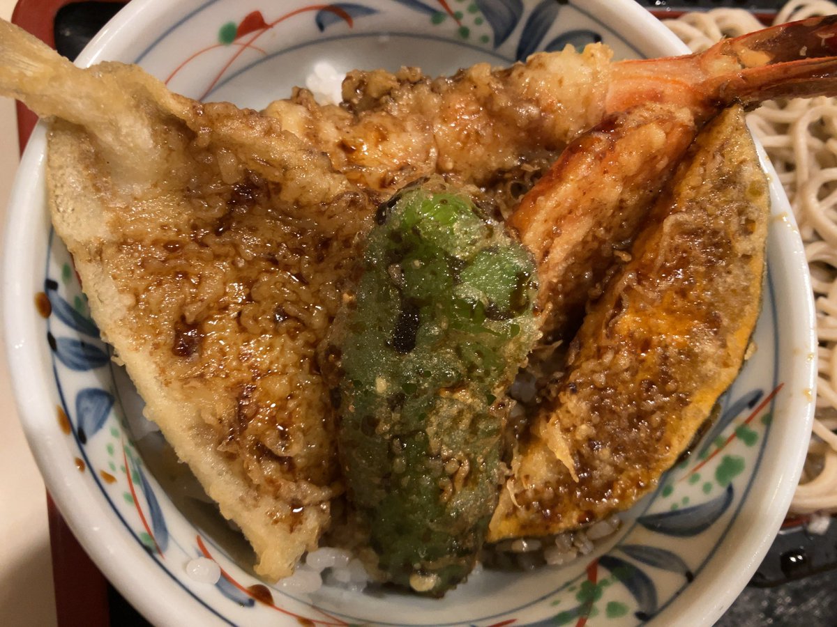 sequeshimazaki's tweet photo. ★
そば屋で
天丼セット

基本、うどん大好き
が、冷たいのは蕎麦が好き

ミニトート欲しいな
#和食 #ランチ #天丼 #浅草 https://t.co/0dcl0s0xk9