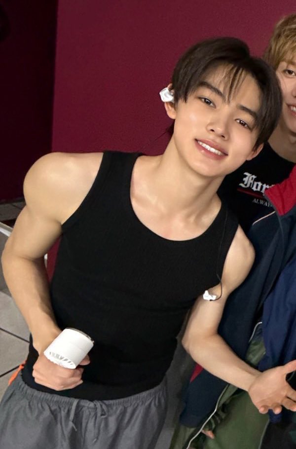 rayi🧍🏻‍♀️wtb sean yes24🥀 tweet media