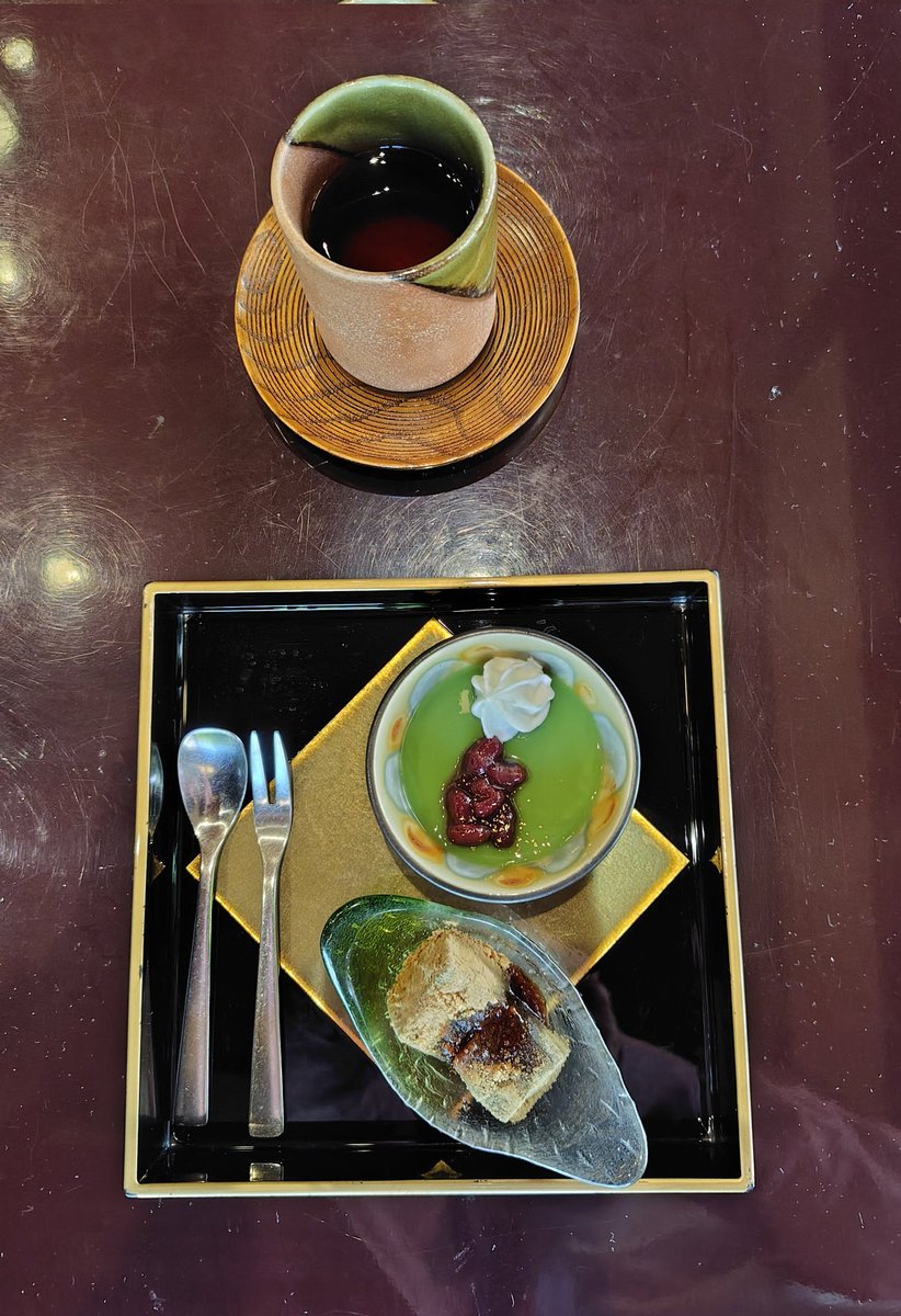 MiruKikuAsobu's tweet photo. Mokusundo, Hotel Chinzanso
ホテル椿山荘 石焼料理「木春堂」
#photograghy #キリトリセカイ #food #tokyo #restrant #hotel https://t.co/g0SsDFUbCr