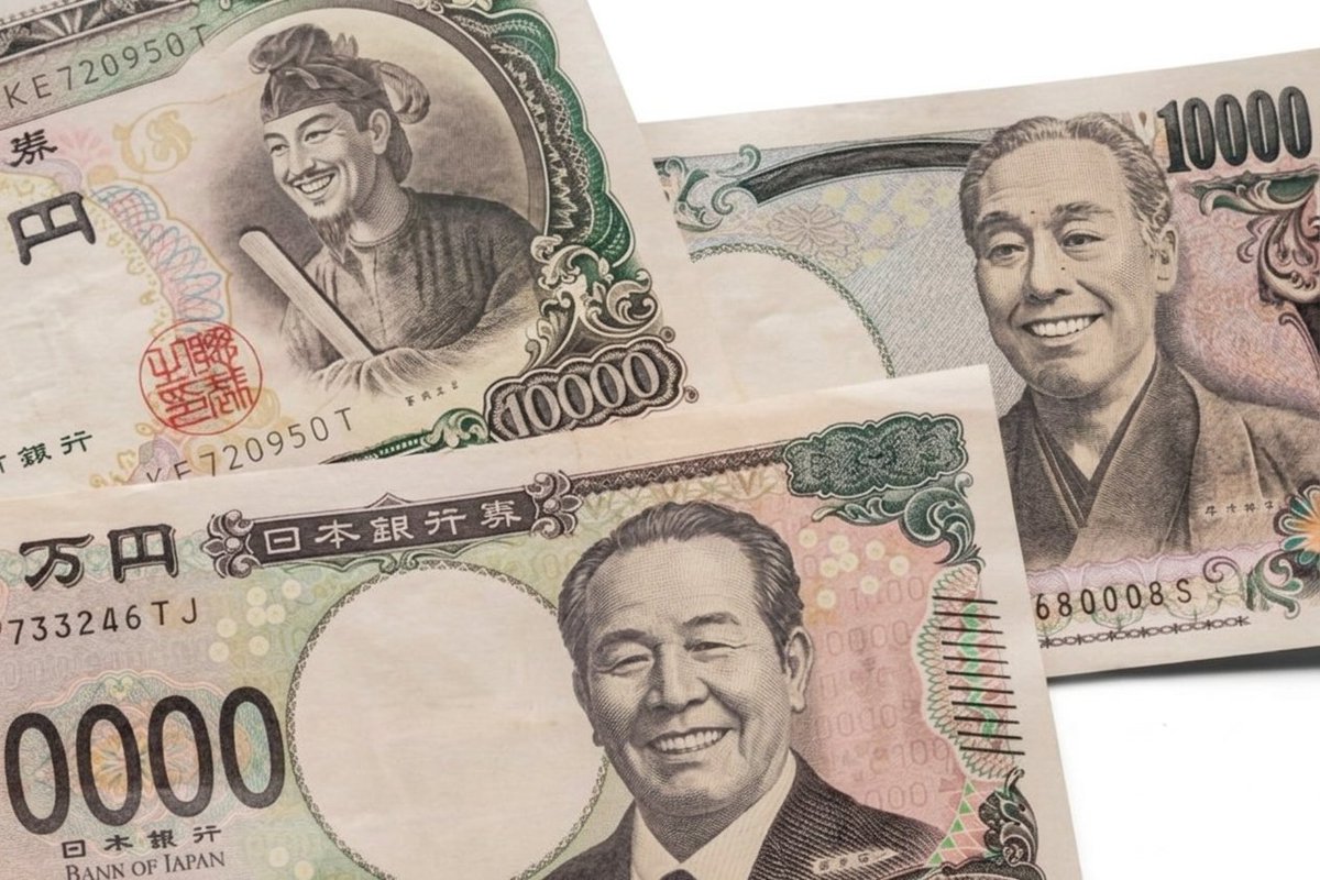 犯罪を自慢げにポストしてる。 通貨の変造は犯罪。