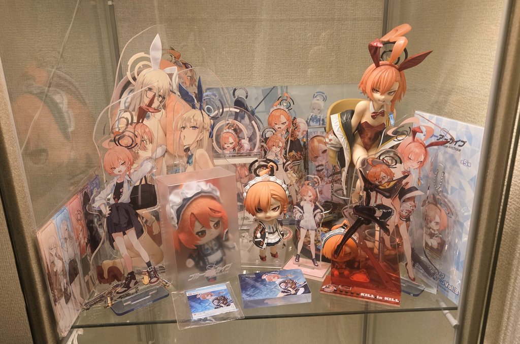 ネルちゃん棚をちょっとだけアップデートした
もう置くところが無い🤣🤣