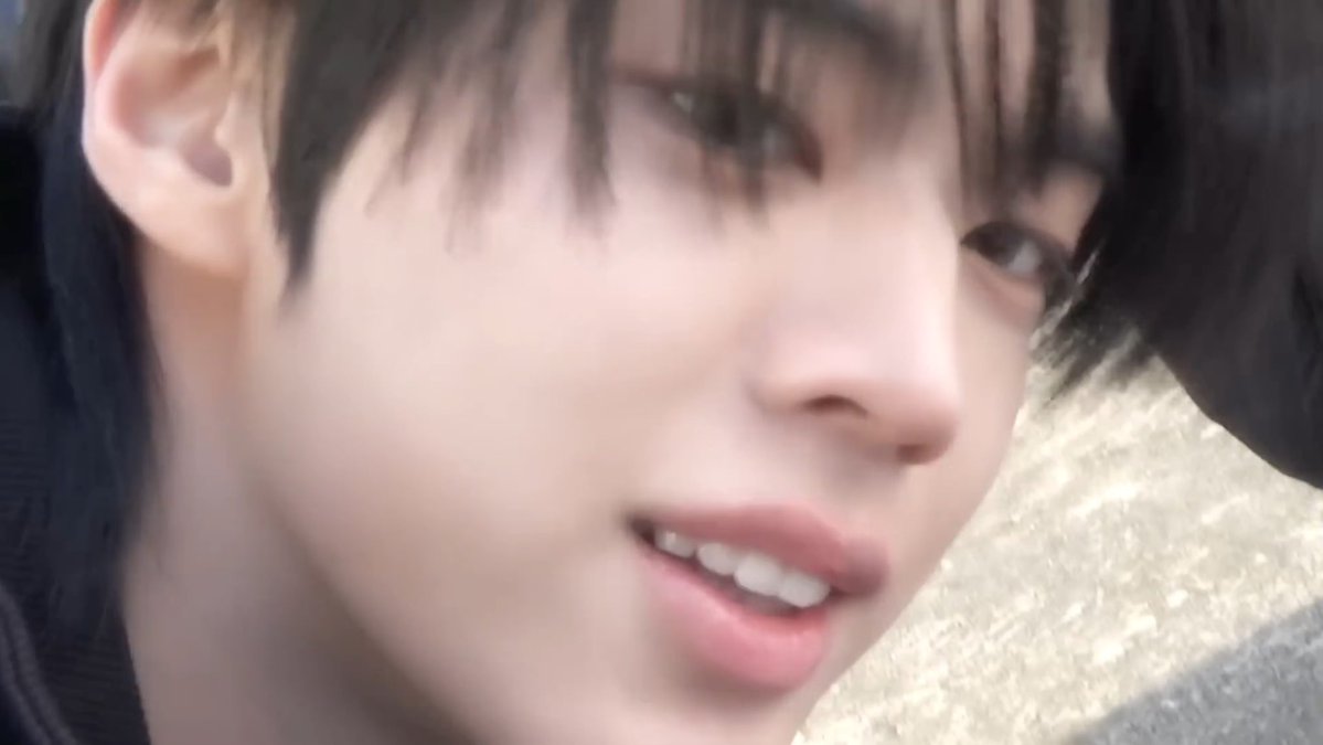 리본..꣑꣒ tweet media