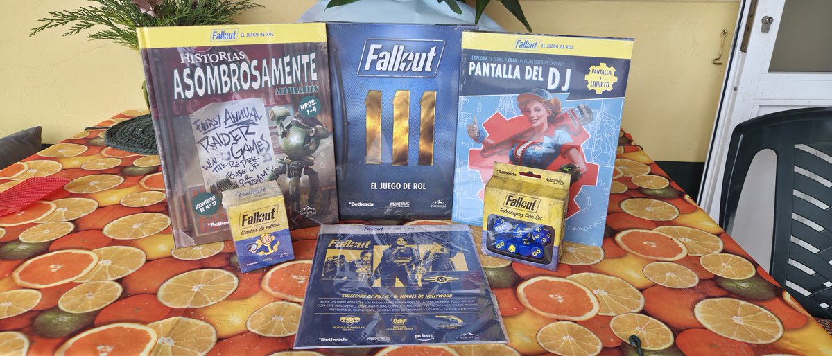 TheHillsPress's tweet photo. Habéis pedido una foto de nuestro proyecto más grande hasta la fecha 💪

¡Contemplad el juego de rol de #Fallout! 👀 https://t.co/52NigGFjDs