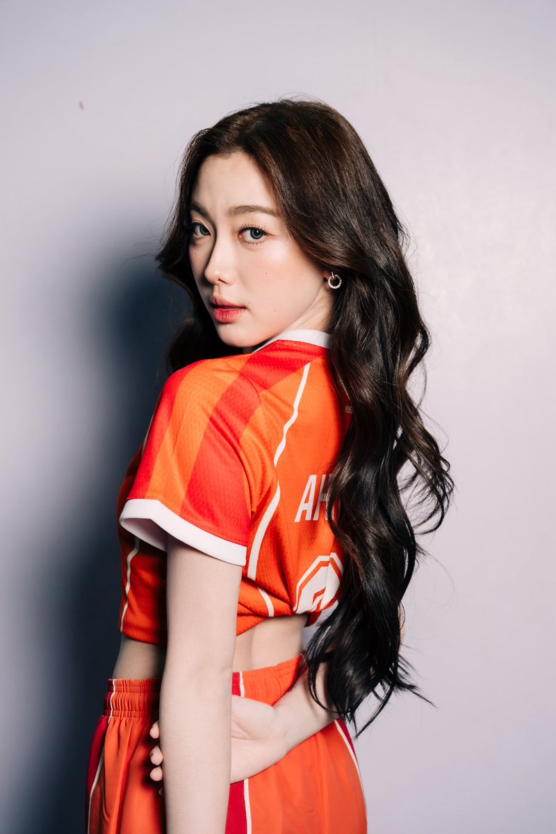 4EVE_Official tweet media