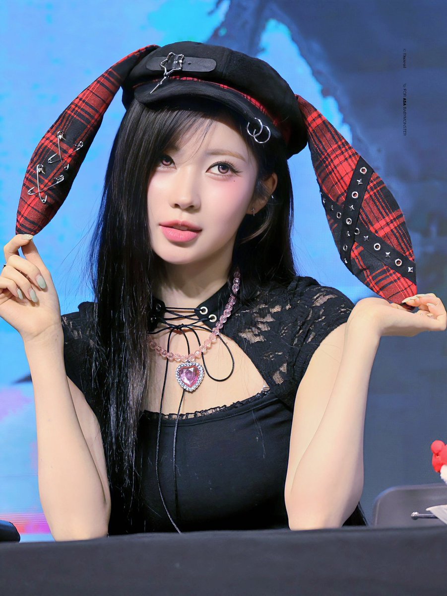 다즐 🐰🎀🖤 tweet media
