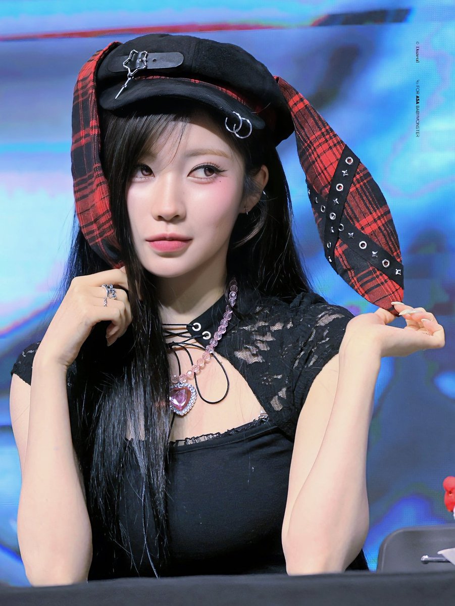 다즐 🐰🎀🖤 tweet media