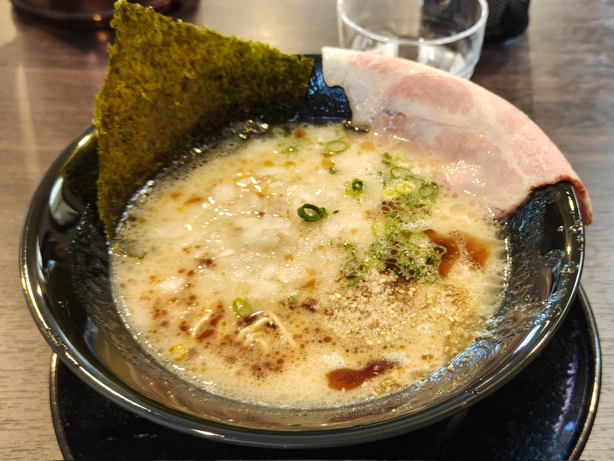 釣りはイマイチでしたが帰りに寄ったお店は大当り！久々旨い豚骨🐖