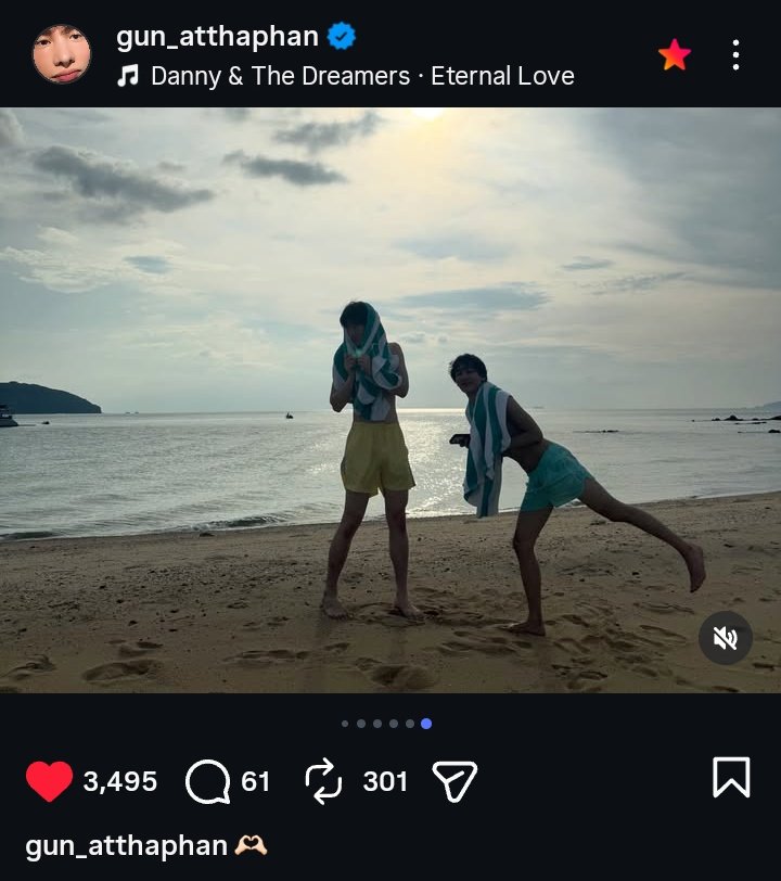 jumplings_'s tweet photo. the '🫶🏻' emoji being the only caption like love is truly in the air in pattaya 

#ออฟกัน https://t.co/twPEJAqFu5