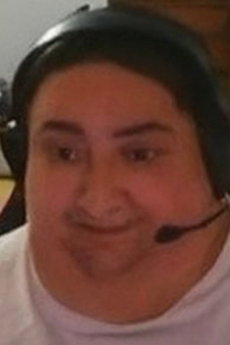 MomoLeGoat tweet media