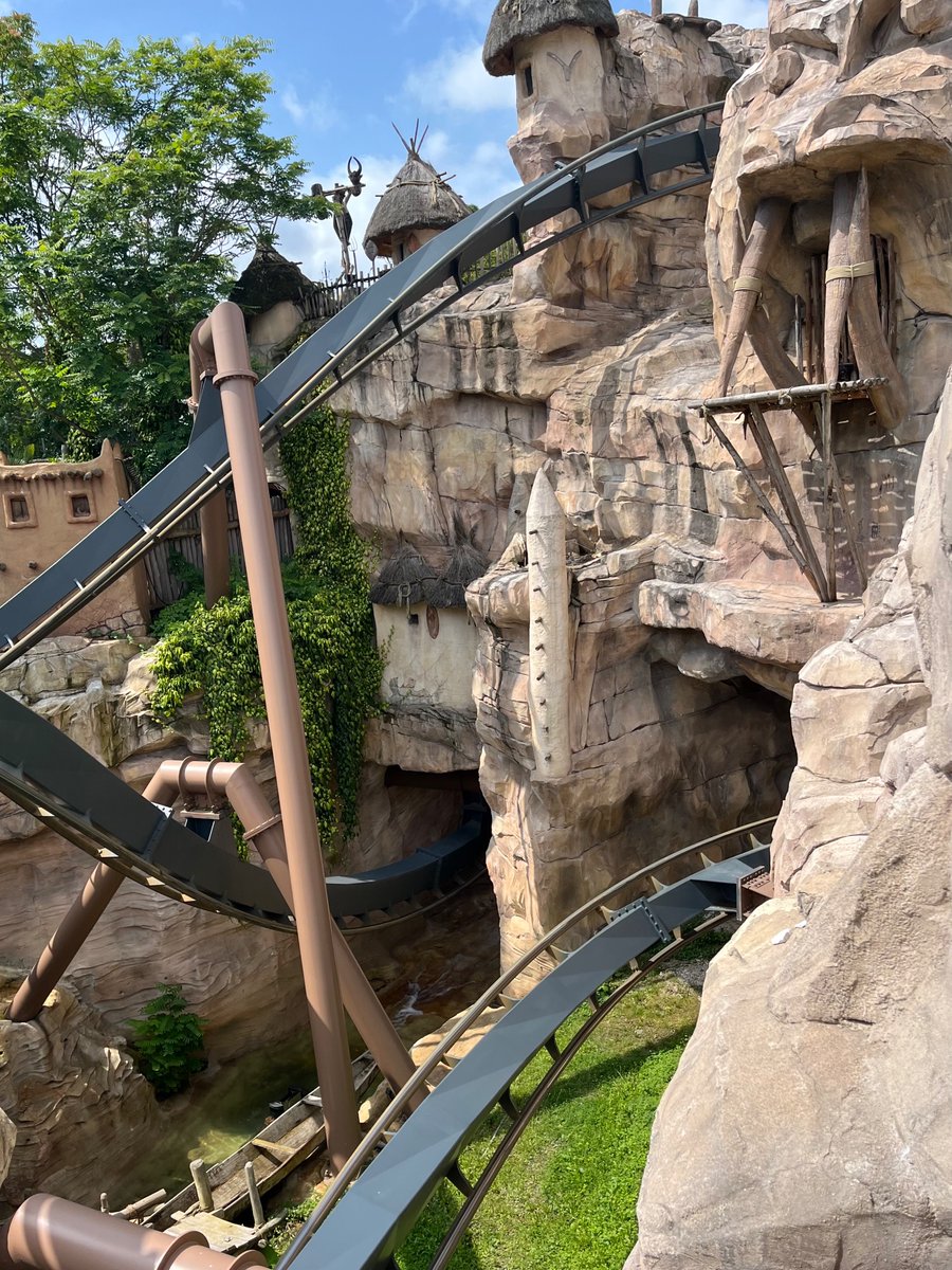 @mt6111 @scottwalker88 Yes! Incredible place! Some of the best themed ...
