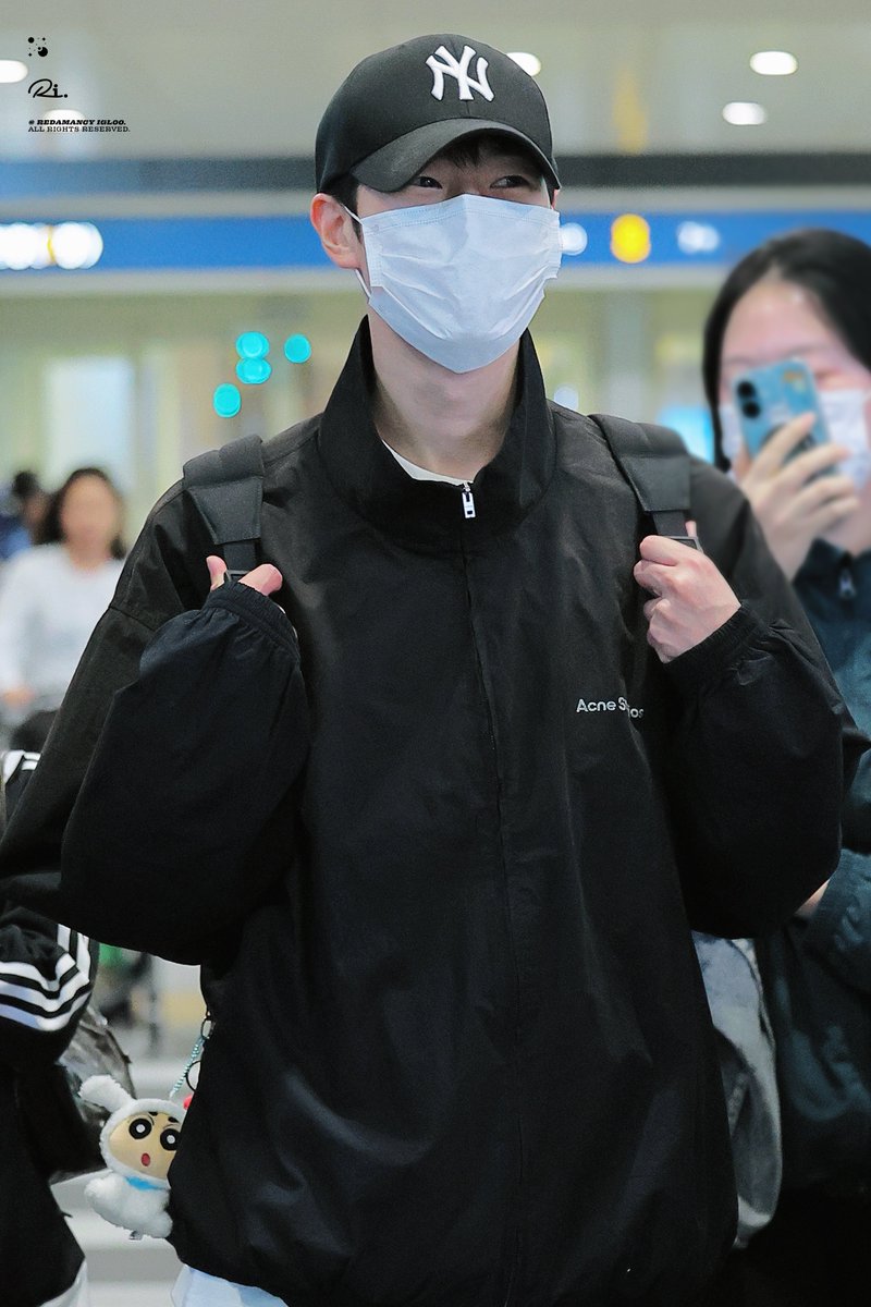 Redamancy_iGloo's tweet photo. 260510 ICN입국

#박서함 #PARKSEOHAM https://t.co/qrNZRGTYOl