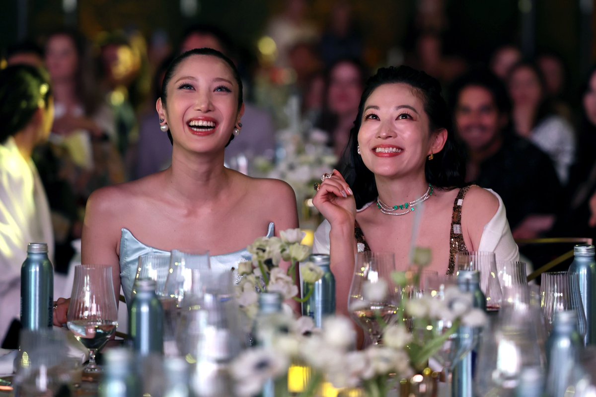 EJAEDaily's tweet photo. Ejae and Arden Cho at the Gold Gala 🫶🏼✨ https://t.co/LVwY4w4ZaR