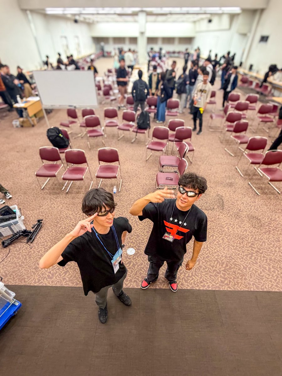 セファルス tweet media
