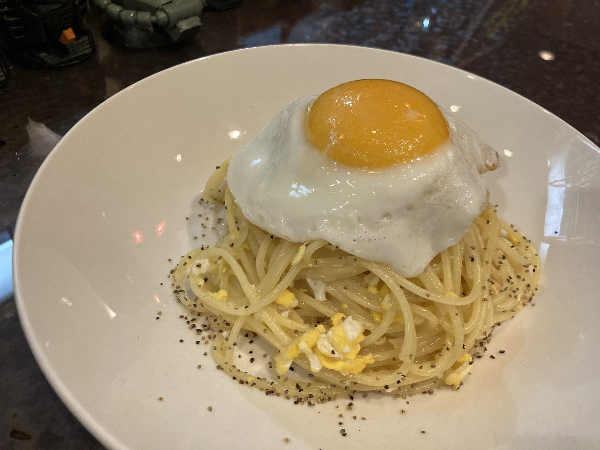 ガンダムバーNEWTYPE tweet media