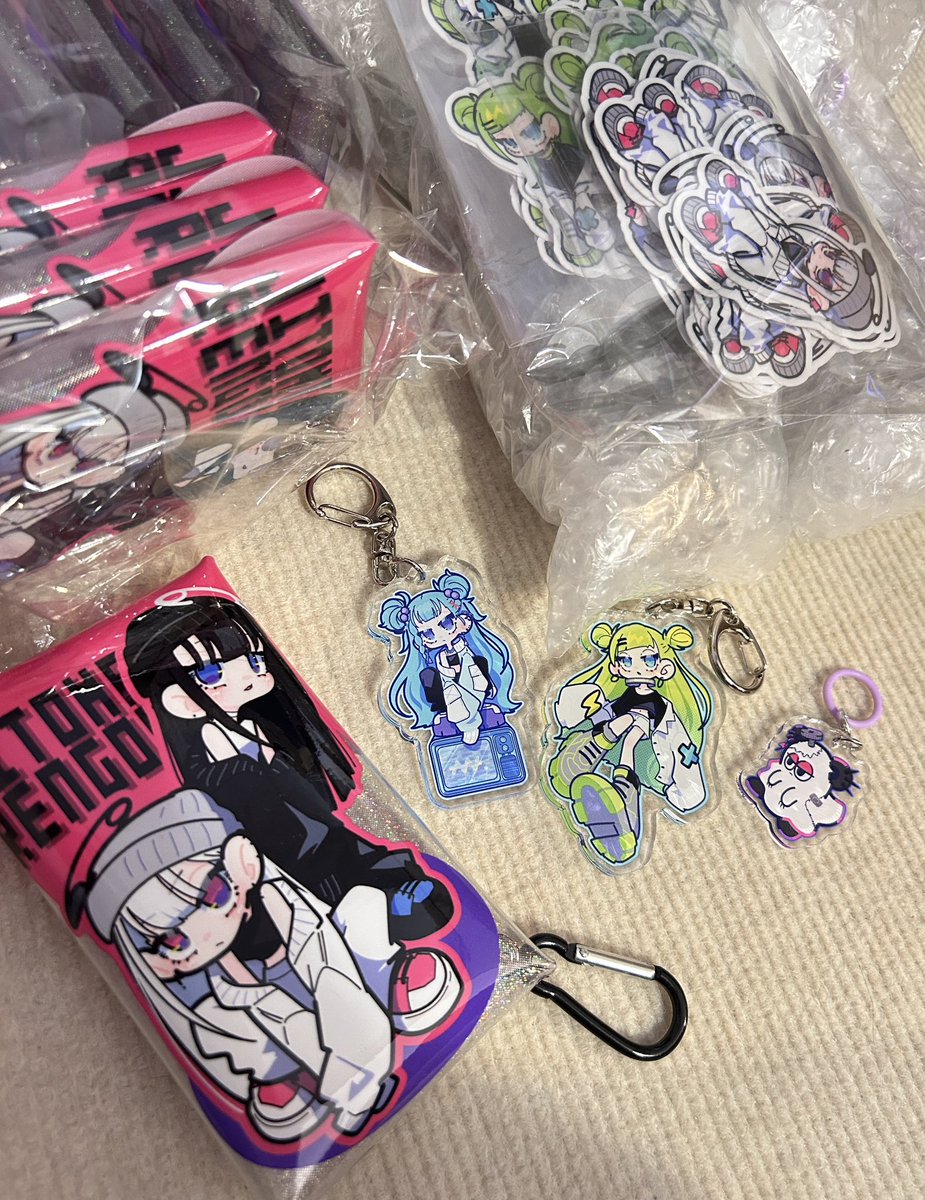 追加のグッズきた✌️😚