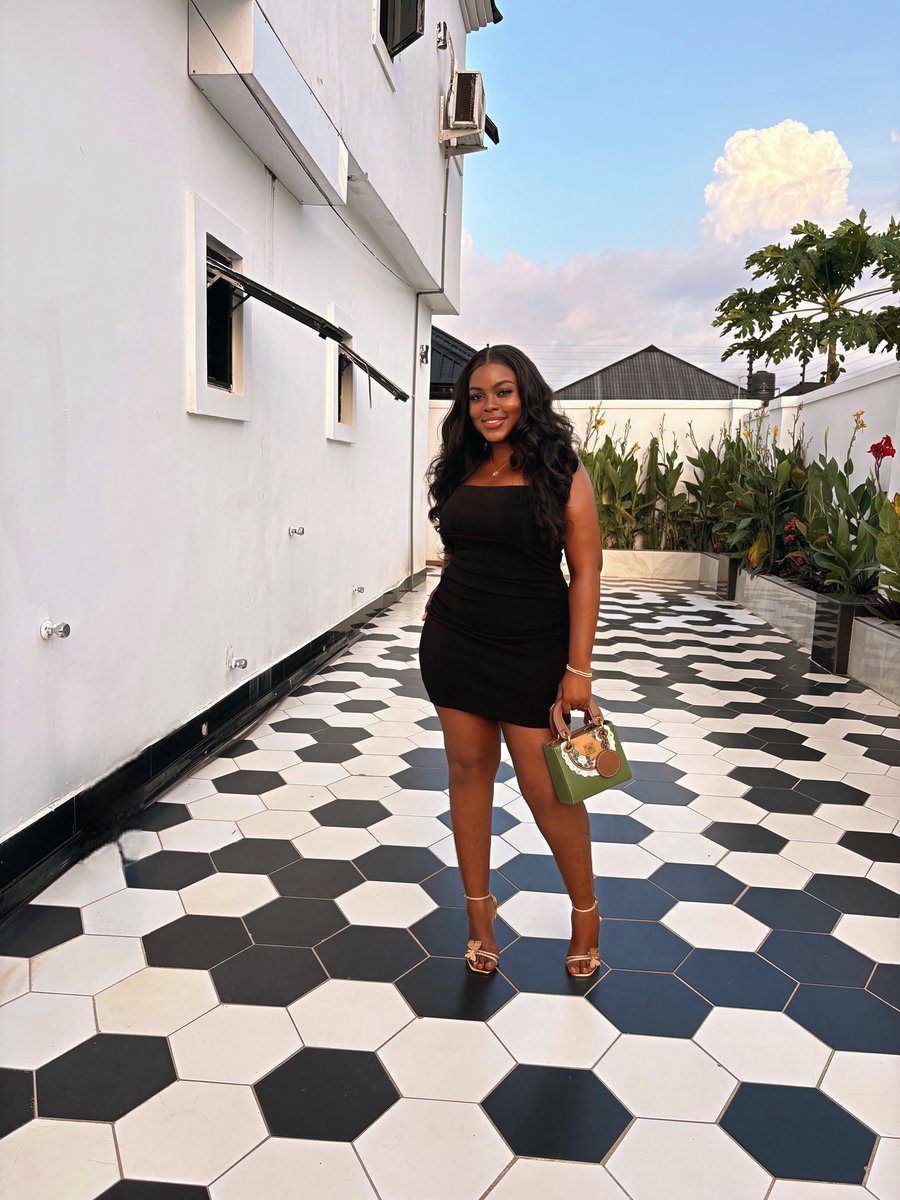 meet_amaka_'s tweet photo. Onwuaso MaryJane Chiamaka!
Wonder Woman! 
Thank you so much dear God for being so good &amp; faithful in my life🙏🏾🥹. 
Dear Me, Happy Birthday 🌸🎂🤭🥰💐💐💐 https://t.co/B6ocHVSFxE