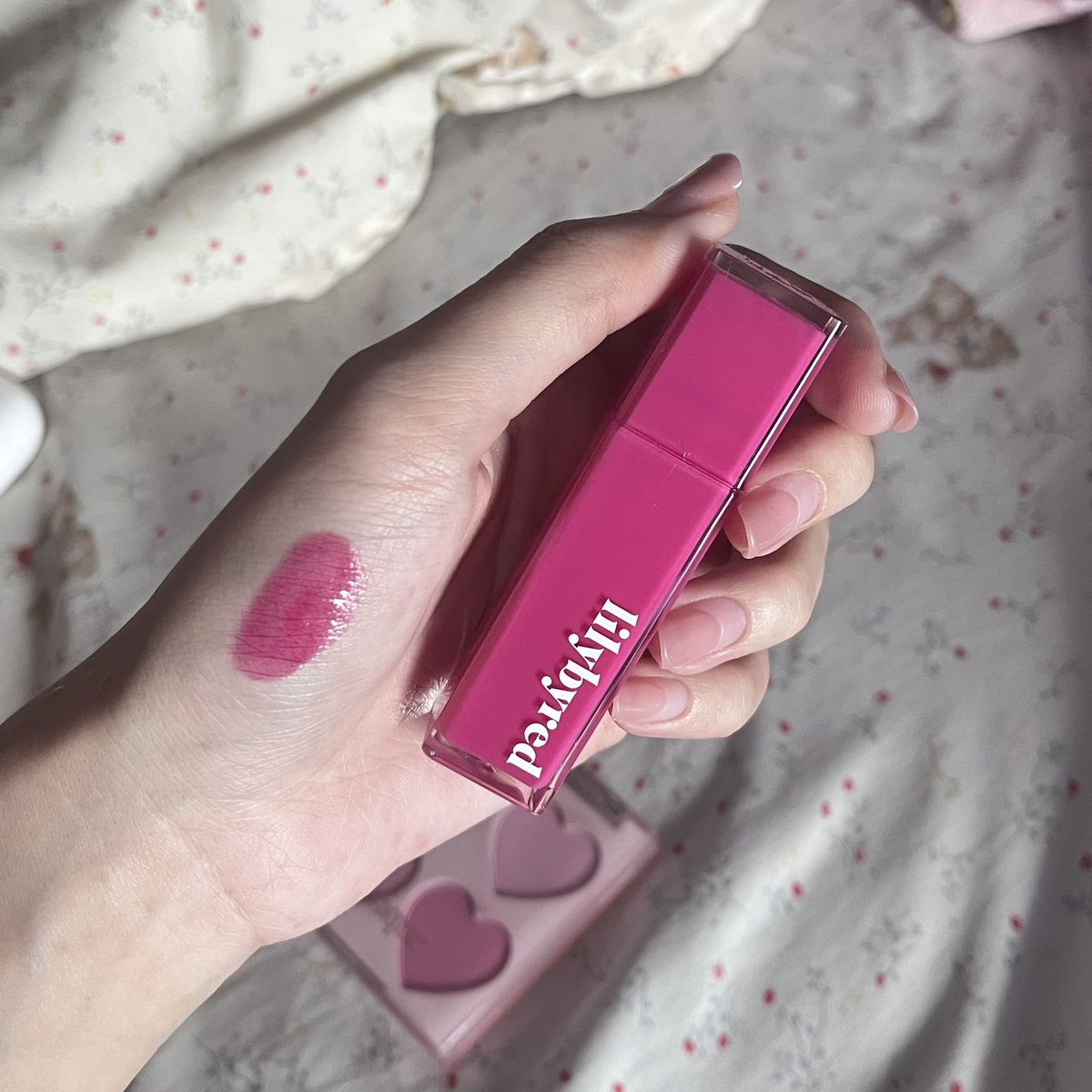 myvanillatt's tweet photo. ส่งต่อ คสอ มือสอง✌🏻
ค่าส่ง 30.- / พท.ห่างไกล+20
- Lilybyred 13 Fizzy podo (90%)
- Dasique 13 Sweet heart (85%)
ไม่ค่อยได้ใช้ค่ะ สนใจdmน้า

#ส่งต่อเครื่องสำอาง #ส่งต่อคสอ #ส่งต่อสกินแคร์ 
#ส่งต่อเครื่องสำอางมือสอง #ส่งต่อdasique #ส่งต่อlilybyred https://t.co/AgpdDQ9YHZ