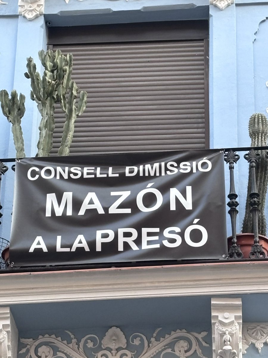 Carlos Mazón Guixot 
Políticament un presumpte homicida, jutjat decidirà

Sobretaula Ventorro tant llarga 230 morts.

<a href="/JFPerezLlorca/">JuanFran Pérez Llorca</a> no ha demanat carta renúncia escó a Carlos Mazon y no ha obert expedient expulsió

90% del Consell actual es el mateix Consell DANA
Continua PPV🤮X