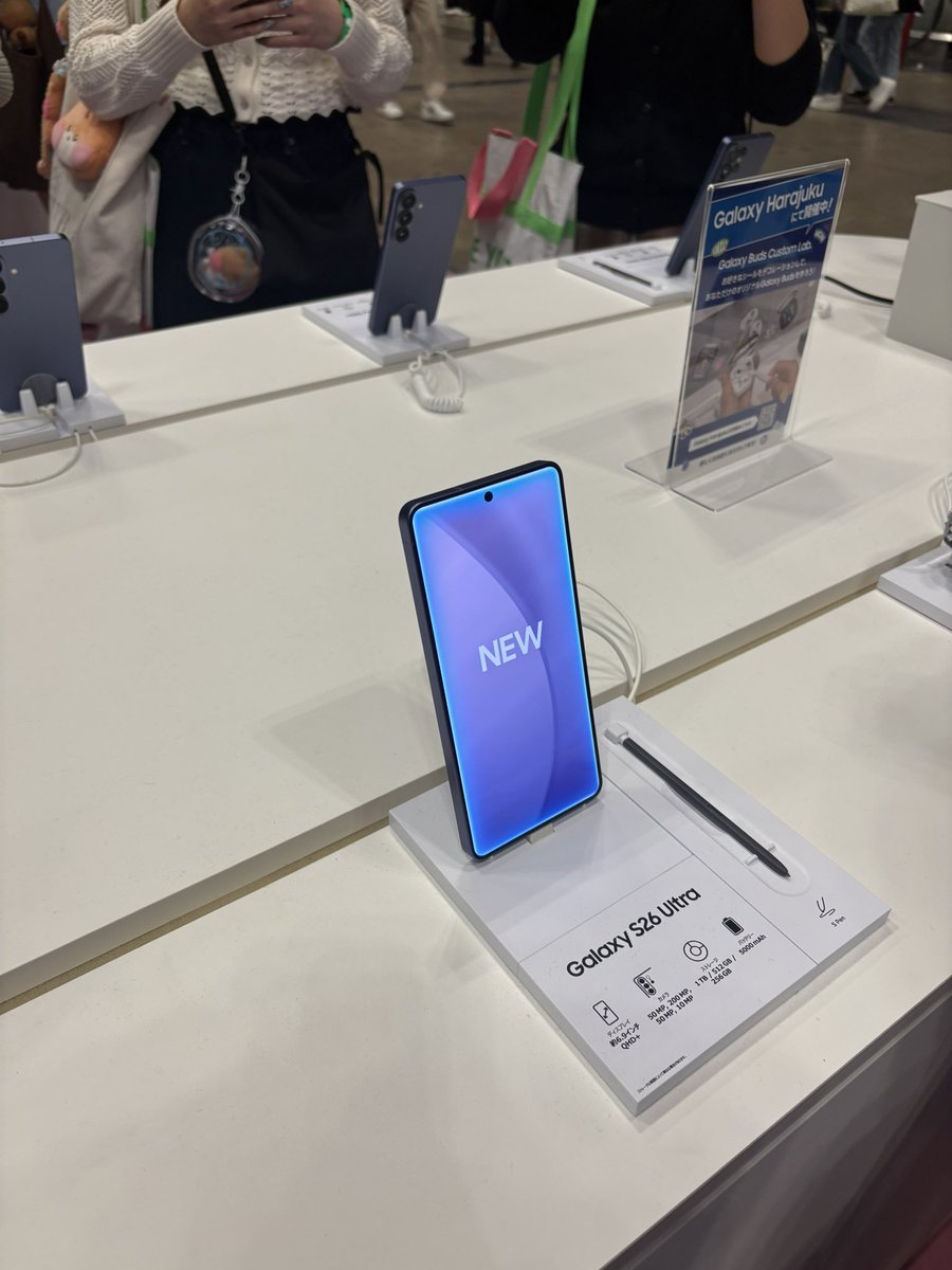 K__abcde's tweet photo. #ライブ撮影ならGalaxy
#GalaxyS26Ultra
#GalaxyPopupStudio
#KCONJAPAN2026

水平ロックすごーい https://t.co/hng7uYWqtd