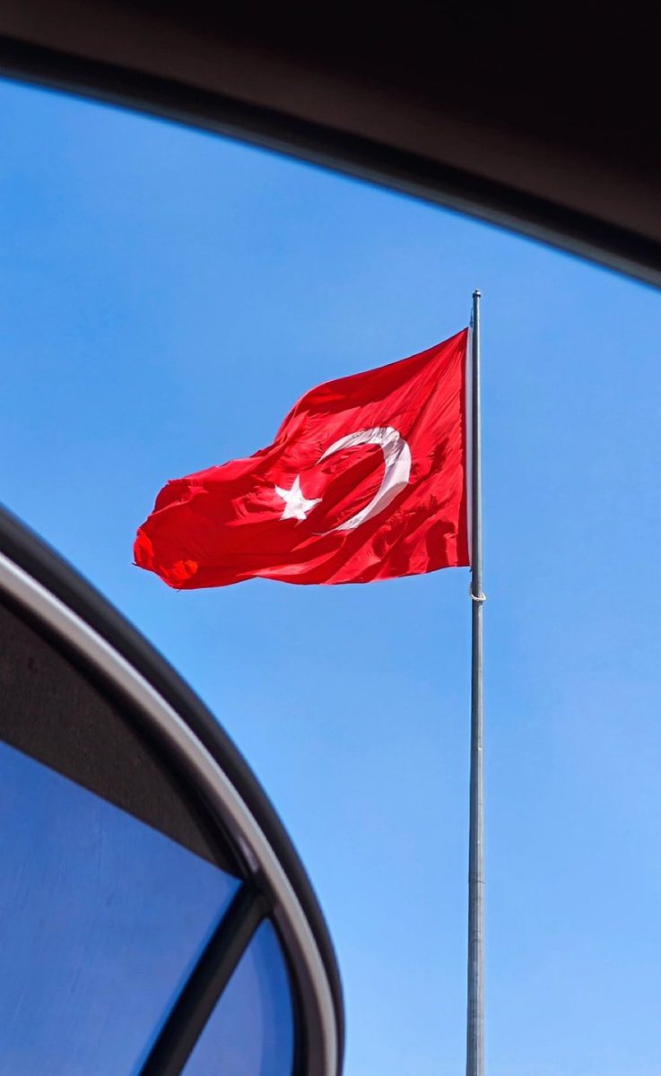 Gökçe Katun tweet media