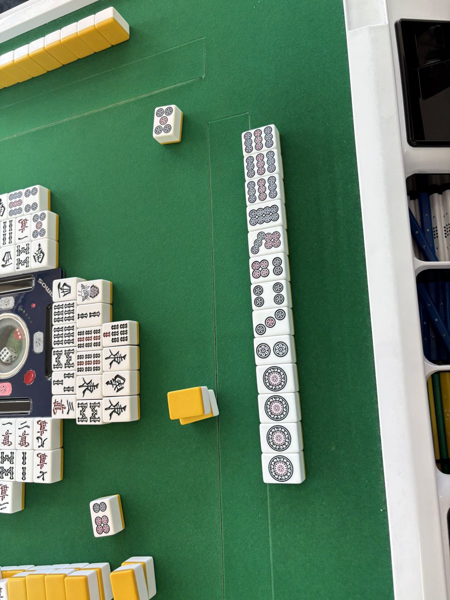 mahjong1206's tweet photo. なんと本日珍しい役満が飛び出ました！！
九蓮宝燈おめでとうございます！！
#麻雀 #健康麻雀 #千葉 https://t.co/kkrb2QJLlV