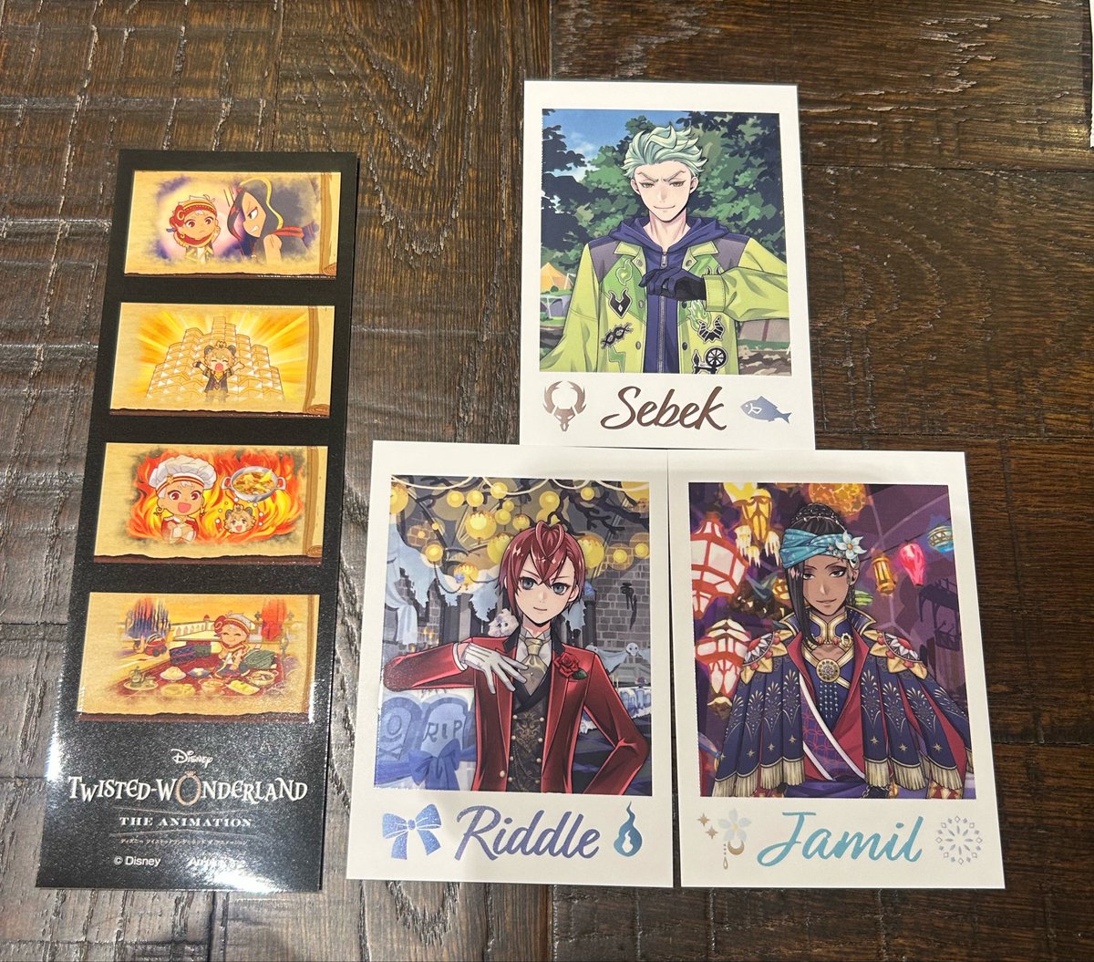 TaroimoTMT's tweet photo. ツイステ展 交換 4コマ ランダムカード

譲) セベク  ジャミル  リドル
      スカラ&amp;ラギー

求) シルバー 

同種交換希望。異種はご相談ください。
都内手渡しまたは郵送希望です。

よろしくお願いいたします。 https://t.co/GutQXFuBle
