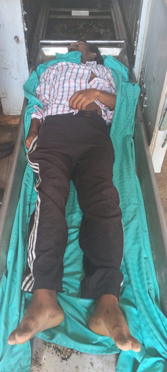 SanjibSardar46's tweet photo. पोटका विधानसभा क्षेत्र अंतर्गत ग्राम चाकड़ी, बाड़ा बोतला निवासी प्रवासी श्रमिक स्वर्गीय रवि बारी जी के उत्तराखंड में दुःखद निधन का समाचार अत्यंत पीड़ादायक है। इस कठिन घड़ी में मेरी गहरी संवेदनाएं शोकाकुल परिवार के साथ हैं।

स्वर्गीय रवि बारी जी उत्तराखंड के सुमेरपुर स्थित Mengha Engineer Limited में कार्यरत थे। संबंधित ठेकेदार का संपर्क नंबर – 8082387854 है तथा निकटतम रेलवे स्टेशन ऋषिकेश, उत्तराखंड बताया गया है। मृतक के साथ कार्य कर रहे उनके साथी रेंगो सवैय्या का संपर्क नंबर – 7462992352 है।

मैं माननीय मुख्यमंत्री श्री हेमंत सोरेन जी, मंत्री श्री संजय प्रसाद यादव जी एवं श्रम विभाग तथा उपायुक्त पूर्वी सिंहभूम से आग्रह करता हूँ कि मृतक श्रमिक के पार्थिव शरीर को शीघ्र झारखंड स्थित उनके पैतृक निवास तक लाने की व्यवस्था सुनिश्चित की जाए, ताकि परिवारजन अंतिम दर्शन एवं रीति-रिवाज के अनुसार अंतिम संस्कार कर सकें।

साथ ही पीड़ित परिवार को हरसंभव सरकारी सहायता एवं उचित मुआवजा उपलब्ध कराया जाए। प्रवासी श्रमिकों की सुरक्षा और सम्मान सुनिश्चित करना हम सभी की सामूहिक जिम्मेदारी है।

ईश्वर दिवंगत आत्मा को शांति एवं शोकाकुल परिजनों को इस दुःख को सहने की शक्ति प्रदान करें।

@HemantSorenJMM @SPYadavGodda @migrantcell_JH @DCEastSinghbhum @ukcmo @JharkhandCMO