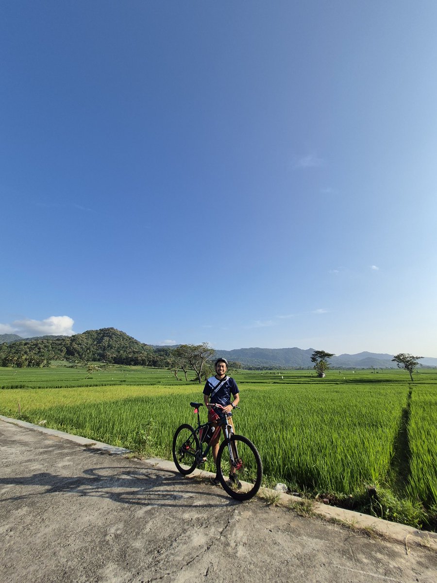 arifplankton's tweet photo. Latihan otot kaki biar kuat. Jalur Kasihan-Nanggulan

#Sepeda #Nyepeda #Gowes #BulakPari https://t.co/uNpnrcdCC8