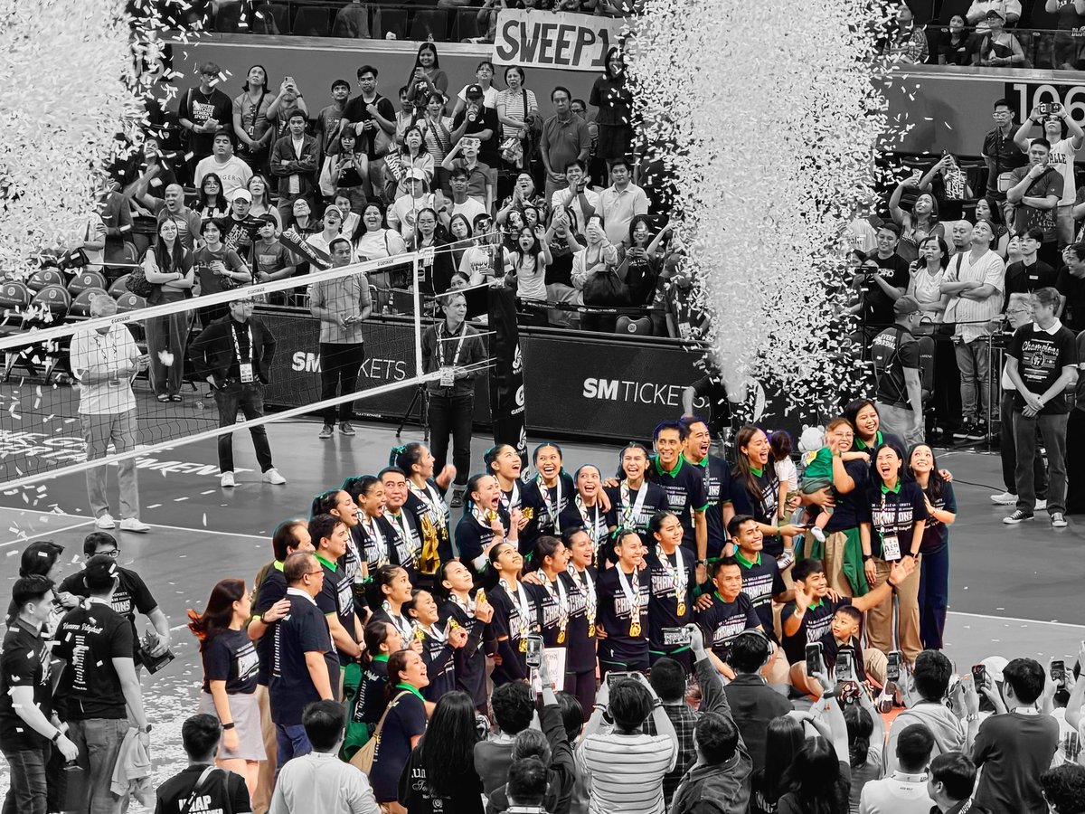 real_sinx's tweet photo. Congratulations, DLSU Lady Spikers! 🏹💚

“If you believe, you will receive whatever you ask for in prayer.” Matthew 21:22 https://t.co/HoreFCRyqc