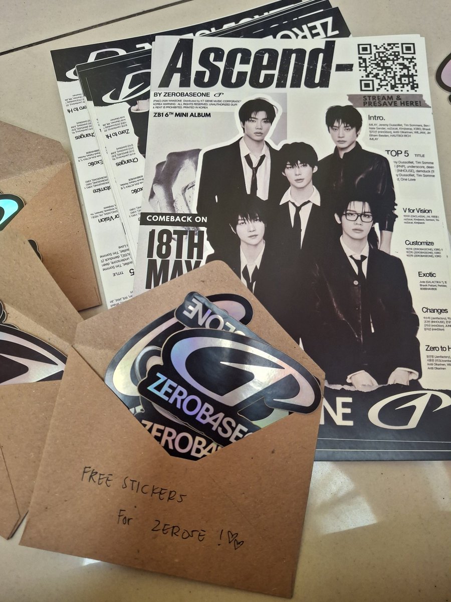 Hi guys!!! Zerose yang ke BlokM hari ini ada free stickers untuk kaliannn dalam rangka menyambut comeback uri jebiz😇 temukan di tiang tiang listrik terdekat ㅋㅋㅋ