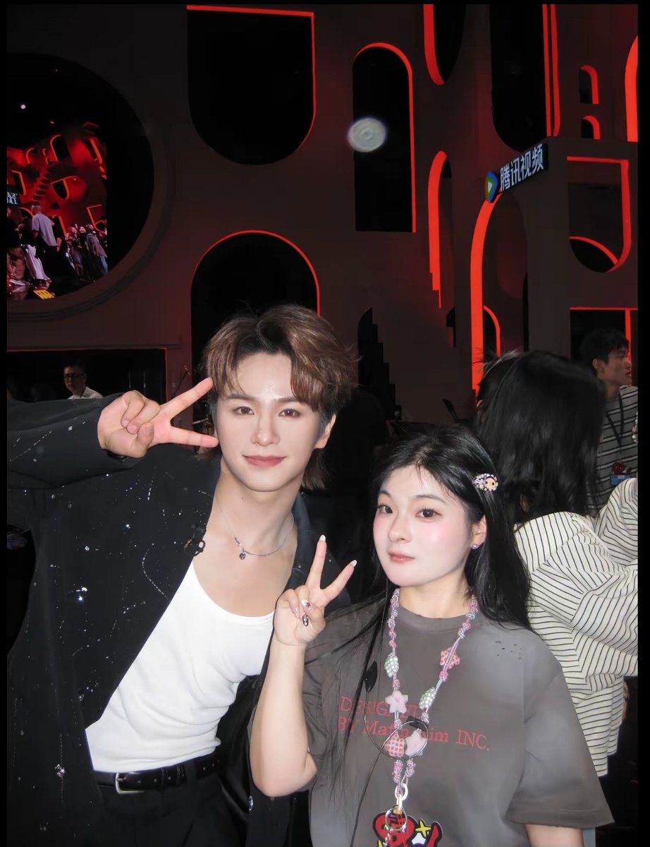 diel_aisha's tweet photo. ©巧克立
#WANGZIHAO #LEV https://t.co/US0WTc08w0