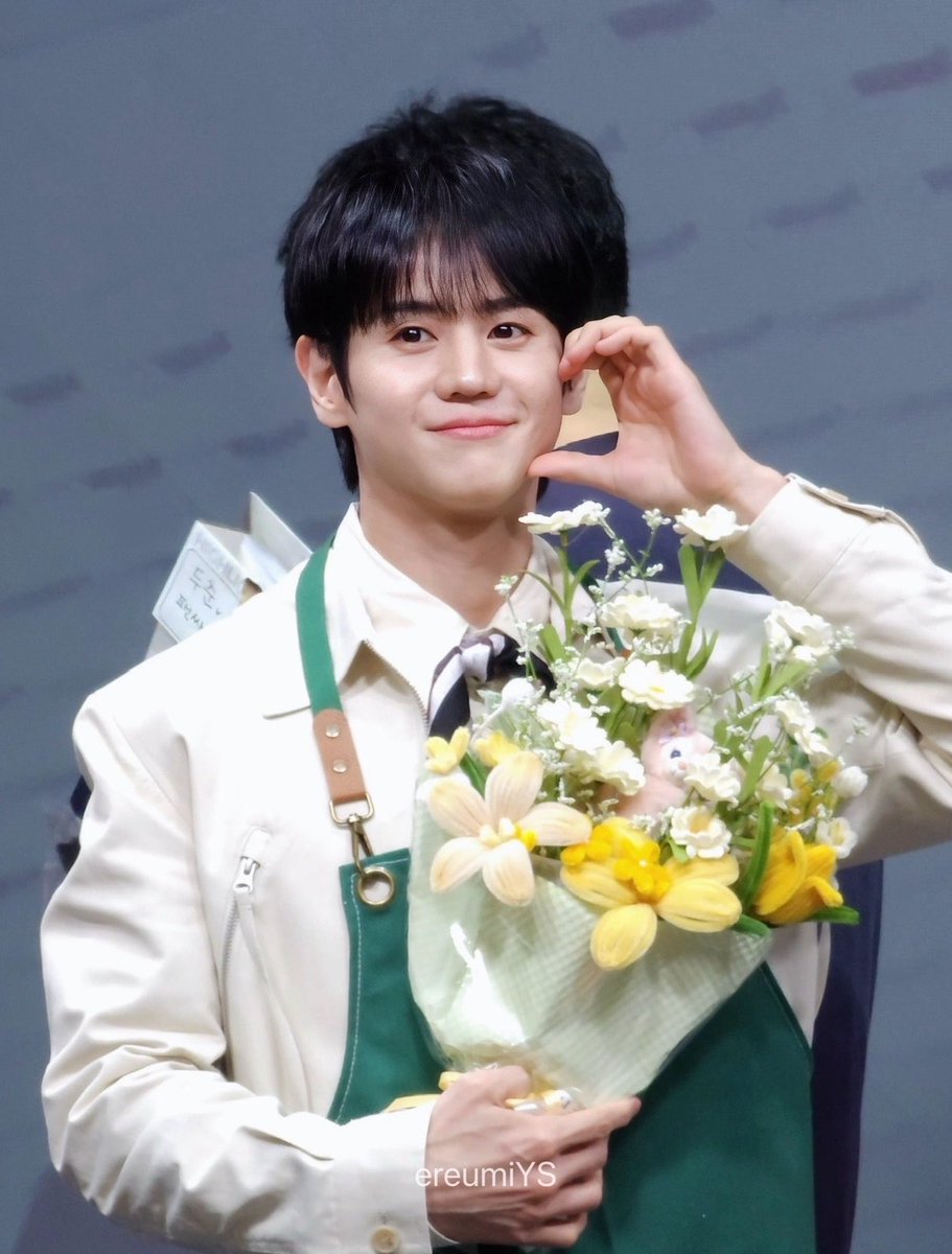 솔 tweet media