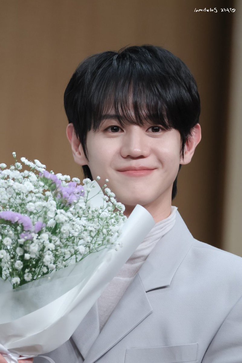 솔 tweet media