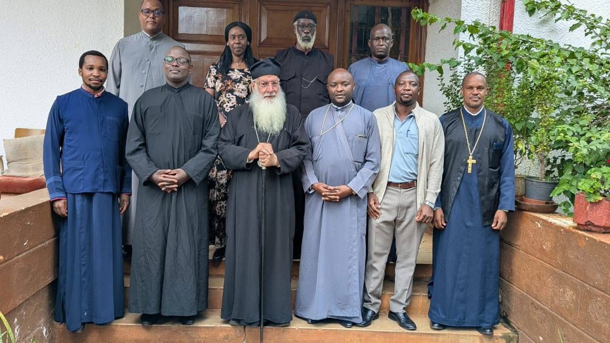 DanielFoundati6's tweet photo. In the morning, His Eminence Archbishop Makarios together with Rev. Fr. Evangelos Thiani, met and held a meaningful discussion with a number of East African recipients of the Romanian Orthodox Church and Romanian Government scholarships for Bachelor’s, Master’s, https://t.co/OfvWvituHs