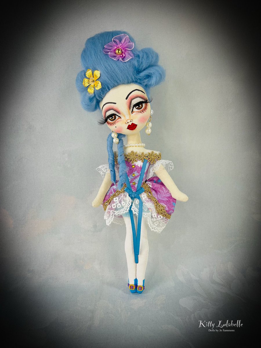 ARTDOLL