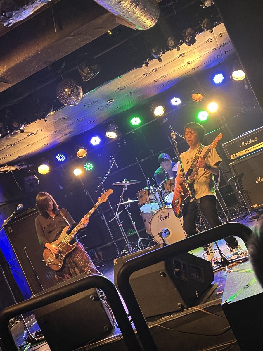 citron_zeste's tweet photo. 昨夜 高円寺ショーボート
ありがとうございました〜✨

初対バンのBoreRoarカッコよかったし
CITTRUSTは男の色気むんむんだったし
ミサイル兄弟はいつも通りご機嫌で愛に溢れてたし
LOVESICK LOVERSは泣かせにくるし
会いたかった皆んなにも逢えたし🥂
とっても嬉しい1日に感謝
次もカッ飛ばすぜいっ♪ https://t.co/pb43BB9xS1