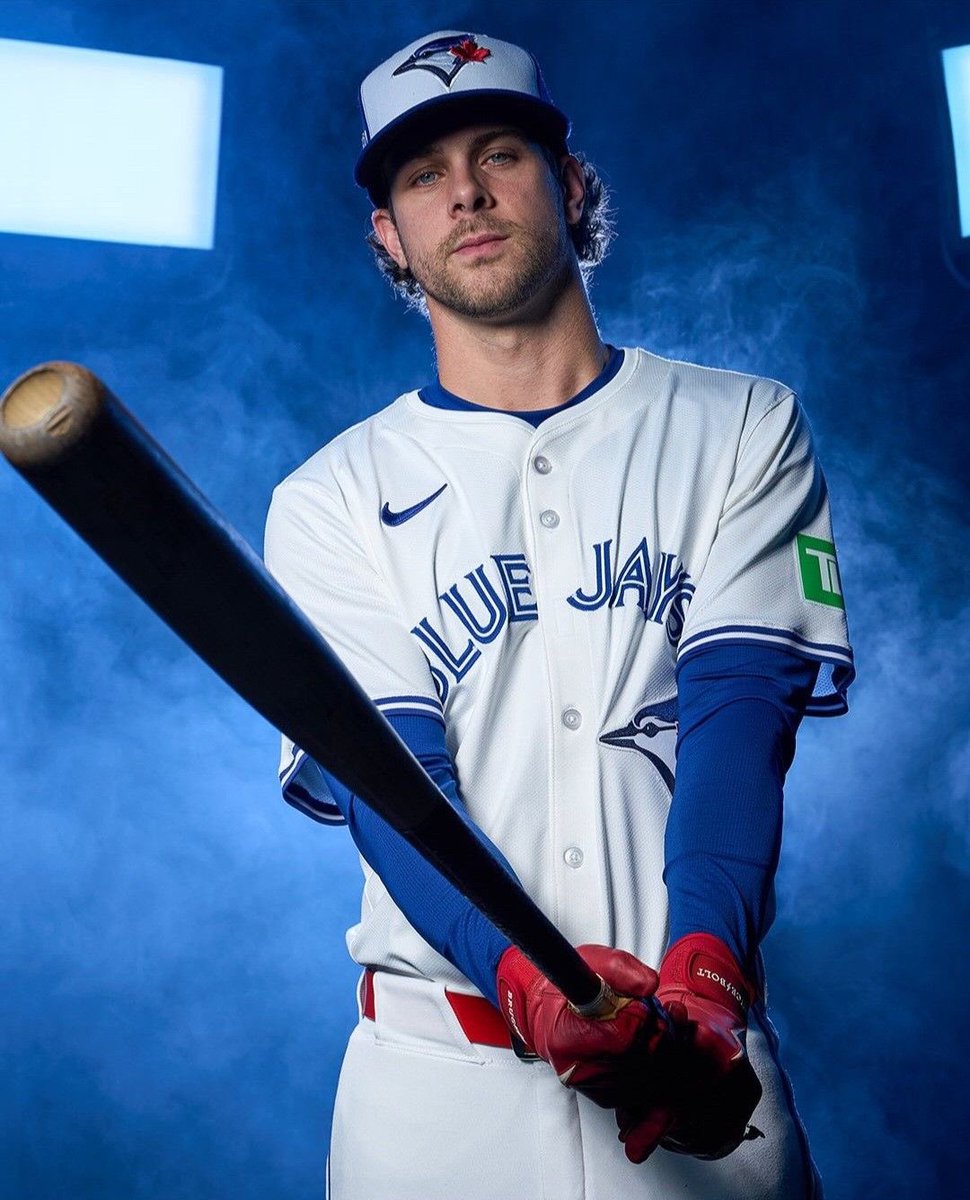 swingthedambat's tweet photo. ⚾️ᴇʀɴɪᴇ ᴄʟᴇᴍᴇɴᴛ ᴏꜰ ᴛʜᴇ ᴛᴏʀᴏɴᴛᴏ ʙʟᴜᴇ ᴊᴀʏꜱ!⚾️

#22, ꜱᴇᴄᴏɴᴅ ʙᴀꜱᴇ ᴍᴀɴ, ʙᴀᴛᴛᴇʀ
ᴘʀᴏ ᴍʟʙ ᴘʟᴀʏᴇʀ. 

“ɪ ᴡᴀꜱ ᴍᴀᴅᴇ ꜰᴏʀ ʟᴏᴠɪɴɢ ʏᴏᴜ, ʙᴀʙʏ!” https://t.co/wsXPBItoE2
