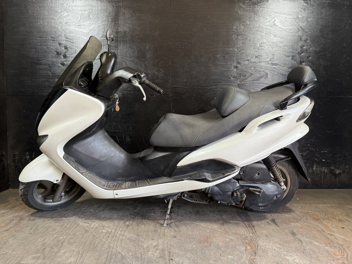 08050816Y ヤマハ マジェスティ125FI 白 車格大きい125cc！ 4スト