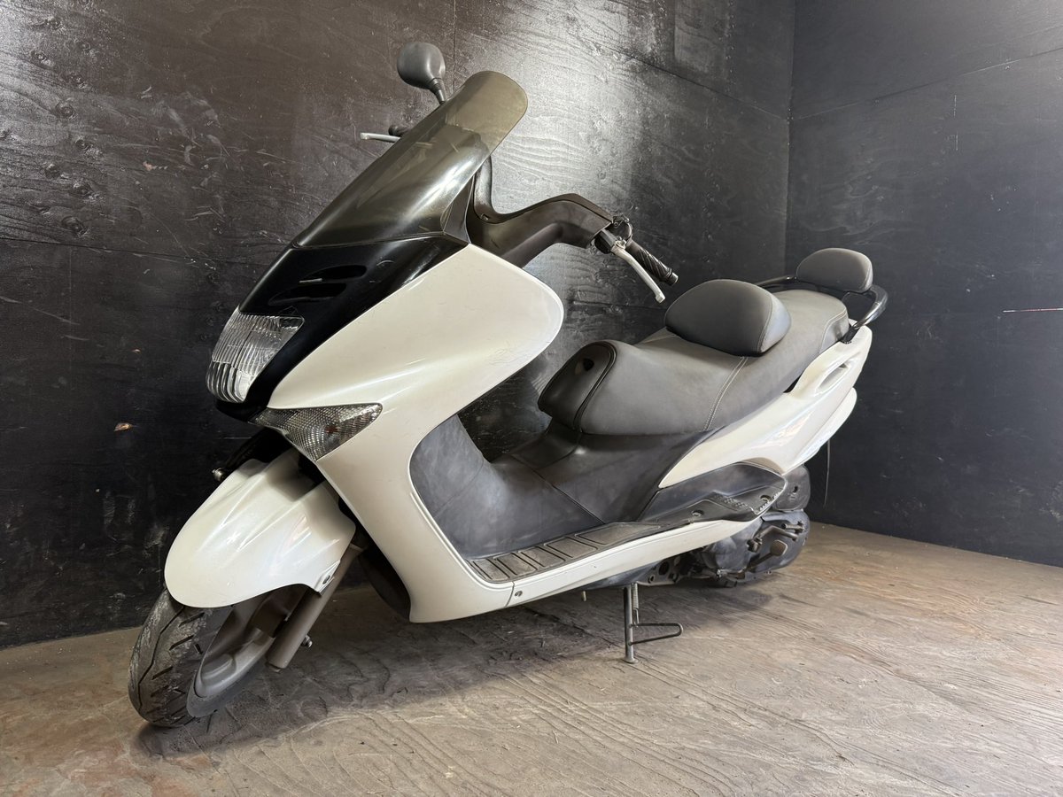08050816Y ヤマハ マジェスティ125FI 白 車格大きい125cc！ 4スト