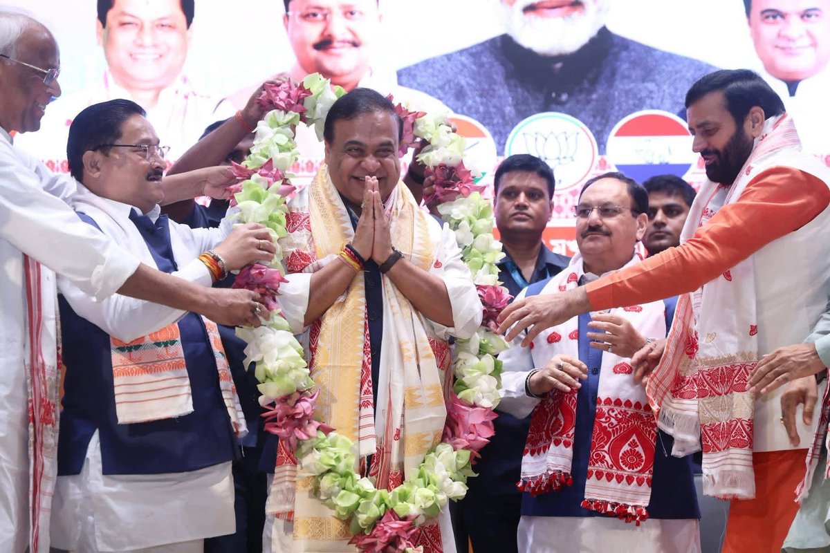 joydeep2983's tweet photo. My Pride My HCM ! 
Best Wishes Sir.

@himantabiswa https://t.co/QMdJlfJd5J