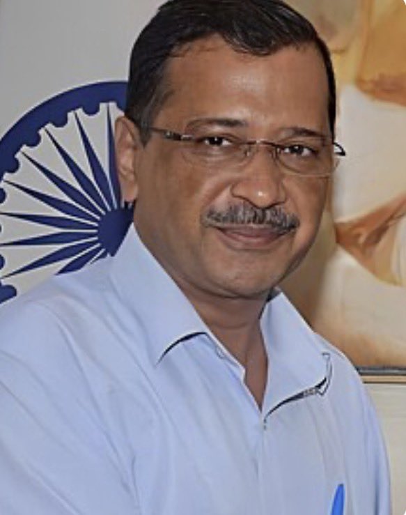 तमिलनाडु के CM बनते ही जोसेफ़ विजय ने राज्य में 200 यूनिट फ्री बिजली का फ़ैसला लिया.

देश में पहली बार अरविंद केजरीवाल ने दिल्ली CM रहते हुए सभी नागरिकों के लिए 200 यूनिट फ्री बिजली लागू की थी.